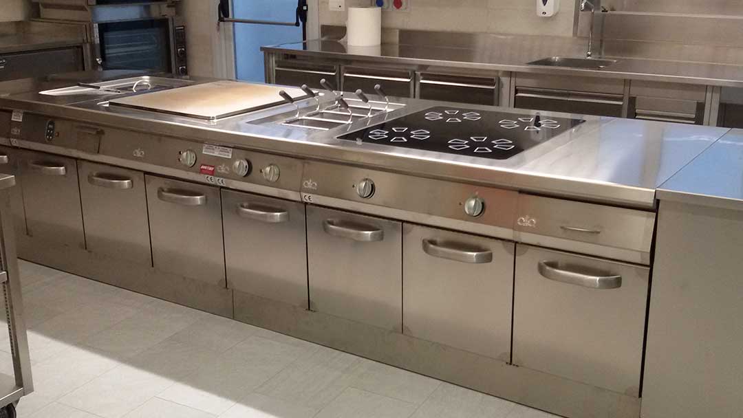 Installed kitchen system example